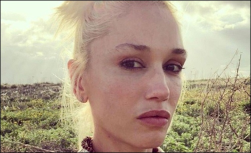 Gwen Stefani no makeup selfie