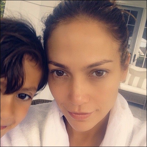 Jennifer Lopez no-makeup selfie with son