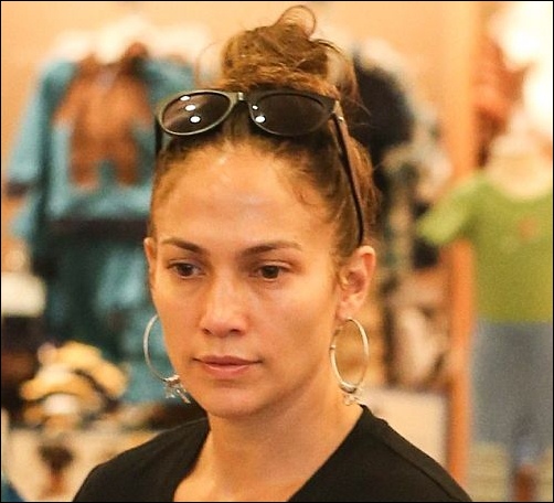 Jennifer Lopez without makeup now