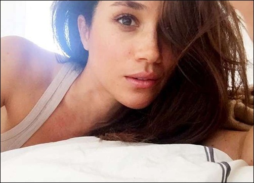 Bed time selfie of Meghan Markle