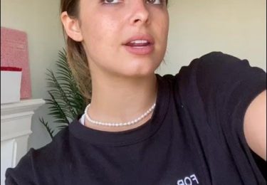 Addison Rae Without Makeup Look in Pictures