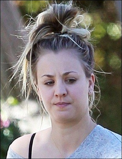 Kaley Cuoco natural face picture