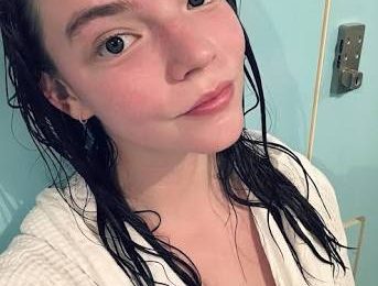 Anya Taylor-Joy No-Makeup Natural Face Pictures