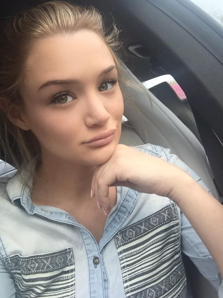 How Hunter King looks with No Makeup