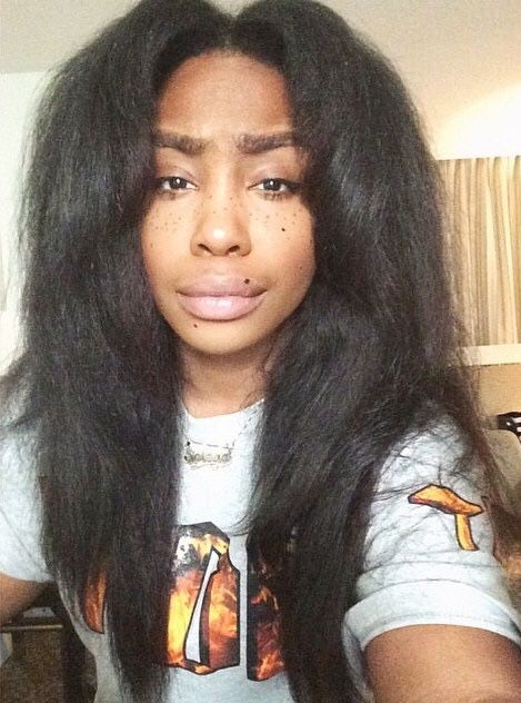 Singer SZA With No Makeup
