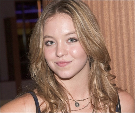 Sydney Sweeney Natural Face Look