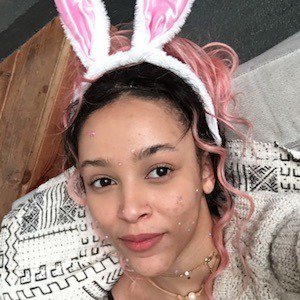 Doja Cat With and Without Makeup