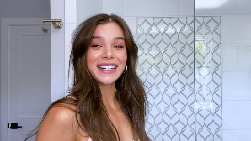 Hailee Steinfeld Without Makeup