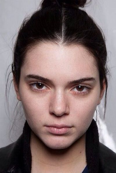 Model Kendall Jenner Face With No-Makeup