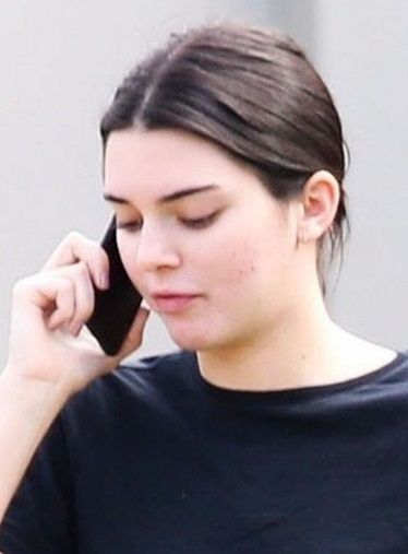 Pictures of Kendall Jenner Without Makeup