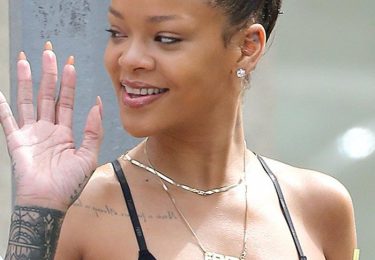 Rihanna No Makeup Pictures