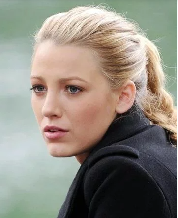 Blake Lively Natural Face and Hair