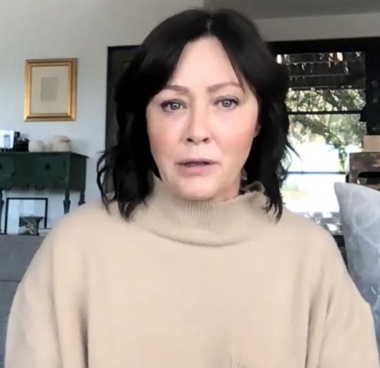 Shannen Doherty No-Makeup Routine