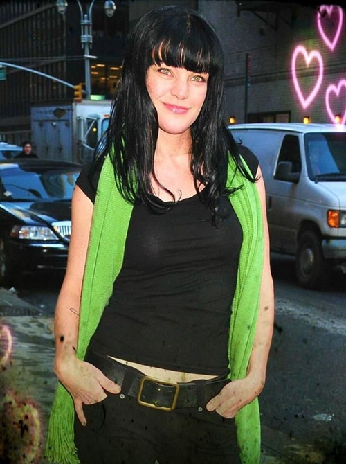 Pauley Perrette No-Makeup Routine